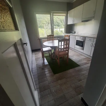 Appartement Ld ホームステイ *
